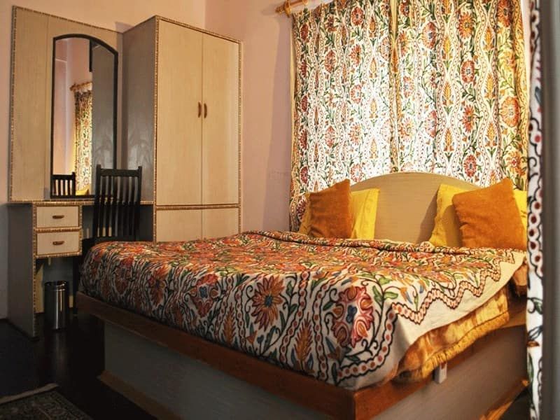 undefined Apple Tree Resort 9